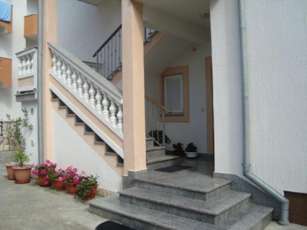 Apartmani Ruzarija Rab Town Exterior foto